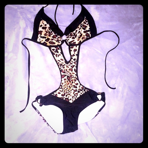 Victoria's Secret Other - Forever 21 NEW bathing suit